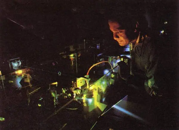 http://oloommagazine.com/images/Articles/12/SCI96b12N4_H04_005892.jpg