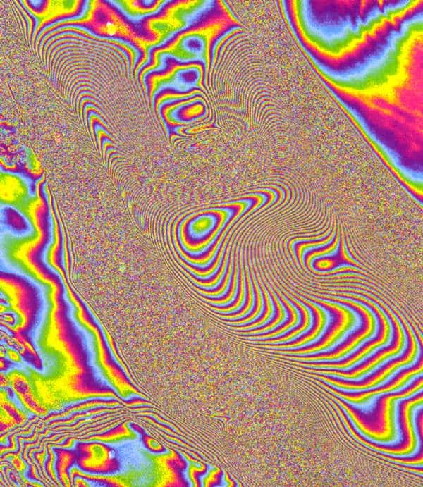 http://oloommagazine.com/images/Articles/13/SCI97b13N8-9_H03_007174.jpg