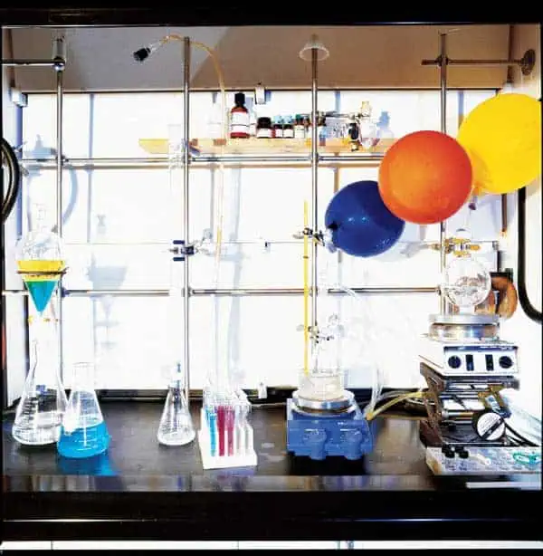 http://oloommagazine.com/images/Articles/18/SCI2002b18N4_H05_002272.jpg