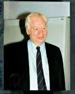 http://oloommagazine.com/images/Articles/19/SCI2003b19N1_H01_002753.jpg