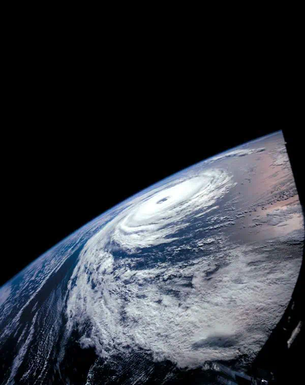 http://oloommagazine.com/images/Articles/20/SCI2004b20N12_H01_003148.jpg