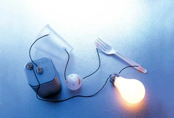 http://oloommagazine.com/images/Articles/20/SCI2004b20N8-9_H04_003780.jpg