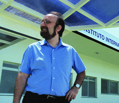 http://oloommagazine.com/images/Articles/2008/10-11/15.gif