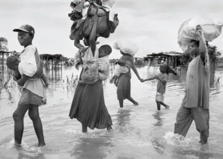 http://oloommagazine.com/Images/Articles/2011/5-6/2011_05_06_039_d.jpg