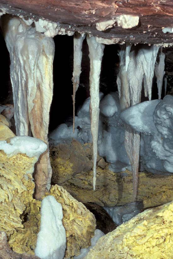 http://oloommagazine.com/images/Articles/21/SCI2005b21N10-11_H02_001040.jpg