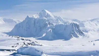 بركان تحت الماء